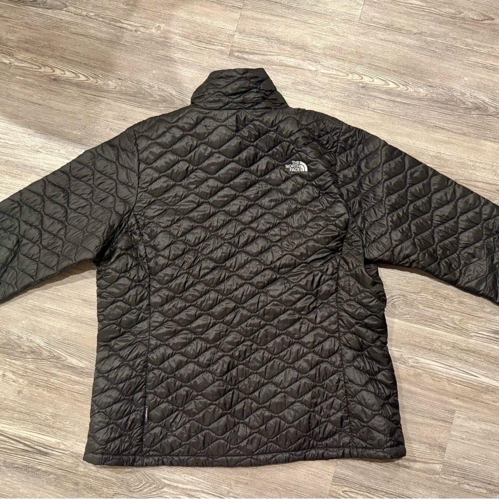 The North Face Women's Black Jacket - Picture 2 of 8